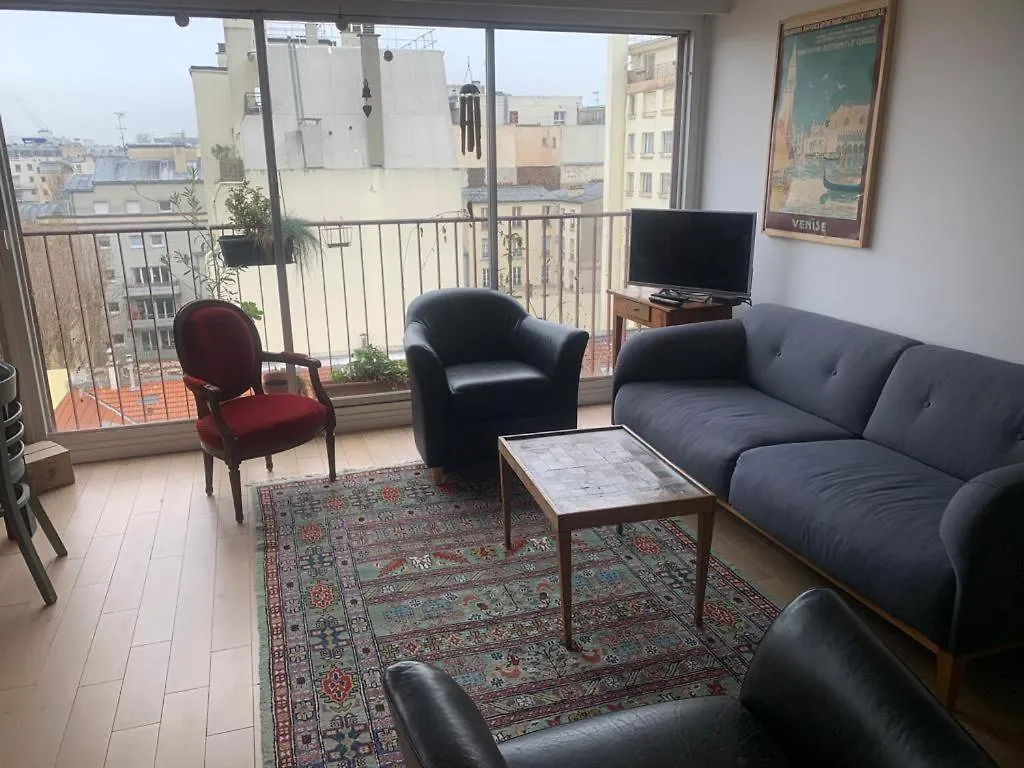 Apartment Grand Tout Confort - Metro Nation Paris